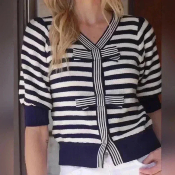 Voy Los Angeles Navy Striped Women's Sweater Top size L - Picture 1 of 10